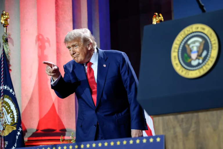 Donald Trump voltou a defender tarifas e disse que EUA foram lesados ao longo do ano Divulgação/The White House - 23.7.2025