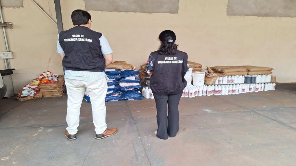 Mercadorias apreendidas pela Vigilância são matérias-primas para a fabricação de alimentos – Foto: Assecom