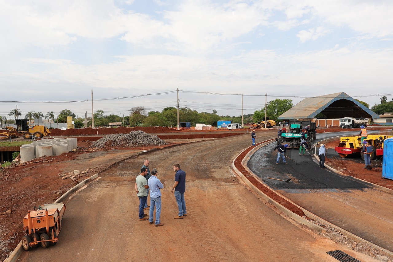 O projeto prevê a integração da Aziz Rasselen à Via Parque do Córrego Água Boa, criando uma via expressa que ligará o Aeroporto Regional à BR-463 e atravessará toda a cidade – Foto: A. Frota