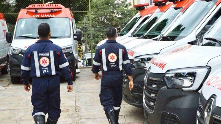 Seis das 12 ambulâncias estão paradas. (Ascom Deputado Federal Geraldo Resende)