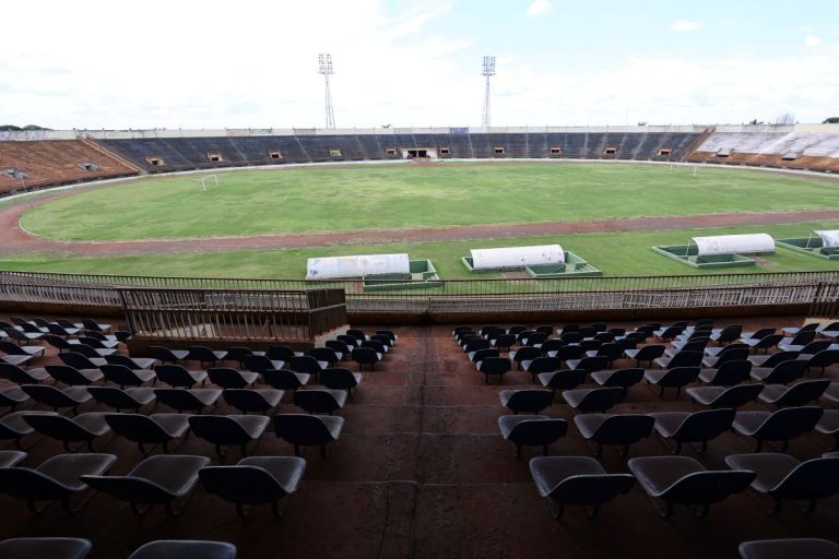 Estádio Douradão está liberado para jogos após passar por ajustes técnicos. Foto: A. Frota