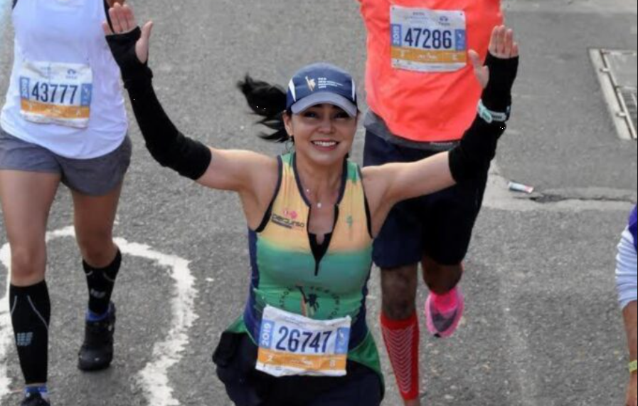 Márcia Hokama disputa maratonas há alguns anos e já visitou outros países em função da atividade. (Foto: Arquivo pessoal)