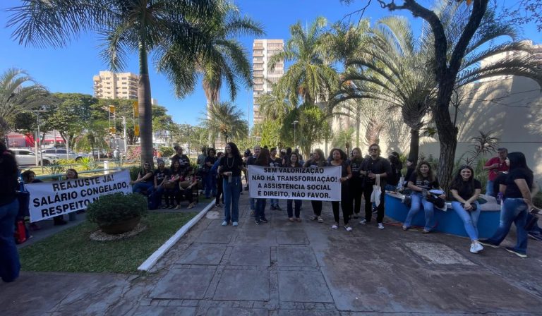 Servidores em protesto realizado em julho. (Leitor Midiamax)