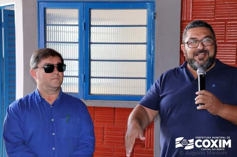 O prefeito de Coxim, Edilson Magro (e), tem sido pressionado pelo presidente do Republicanos, André Márcio (d) (Foto: Augusto Marques/PMC/Arquivo)