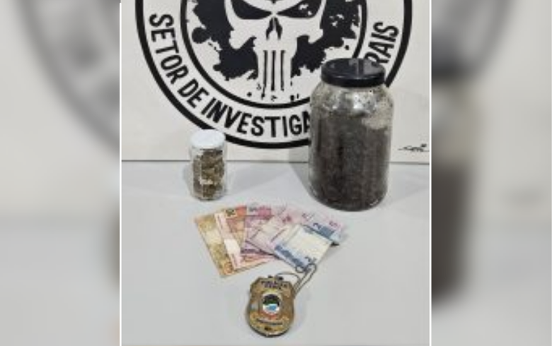 Os dois indivíduos foram autuados em flagrante pelos crimes de tráfico de drogas e associação ao tráfico. (Foto: Divulgação/PC=MS)