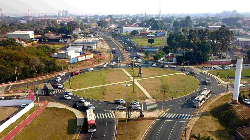 Rotatória da Coca-Cola marca encontro de quatro avenidas de Campo Grande na saída para São Paulo. (Foto: Arquivo, Secom-MS/Edemir Rodrigues)