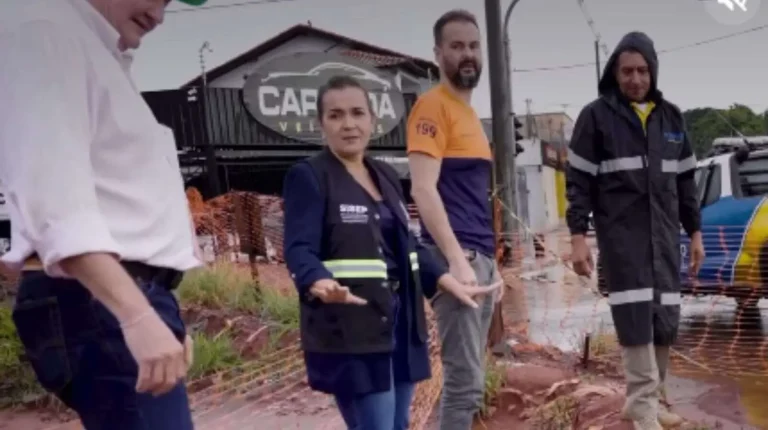 Equipes da prefeitura atuam nas sete regiões. (Reprodução Redes Sociais)