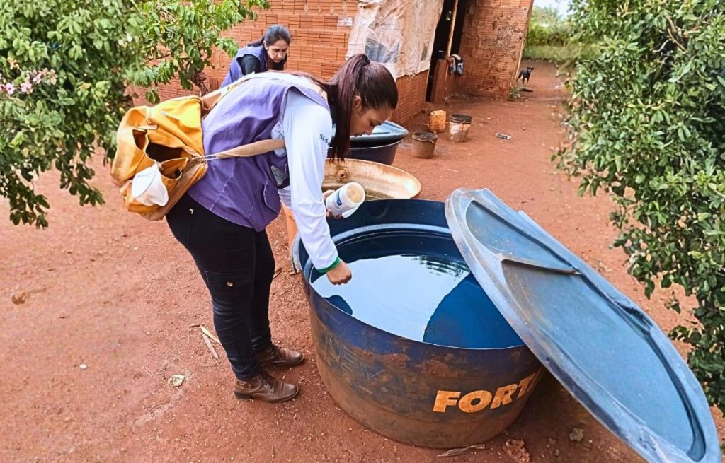 Agentes de endemias que participam do mutirão de combate ao mosquito Aedes aegypti vistoriaram 2.255 moradias em 3 dias de ações. Foto: Divulgação/Assecom