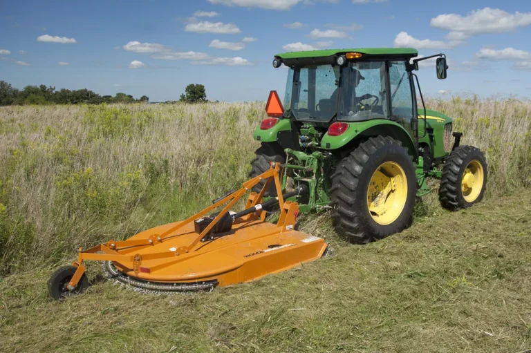 Equipamentos chegam ao campo e mudam rotina de produtores. - Foto: Reprodução / PrefCG