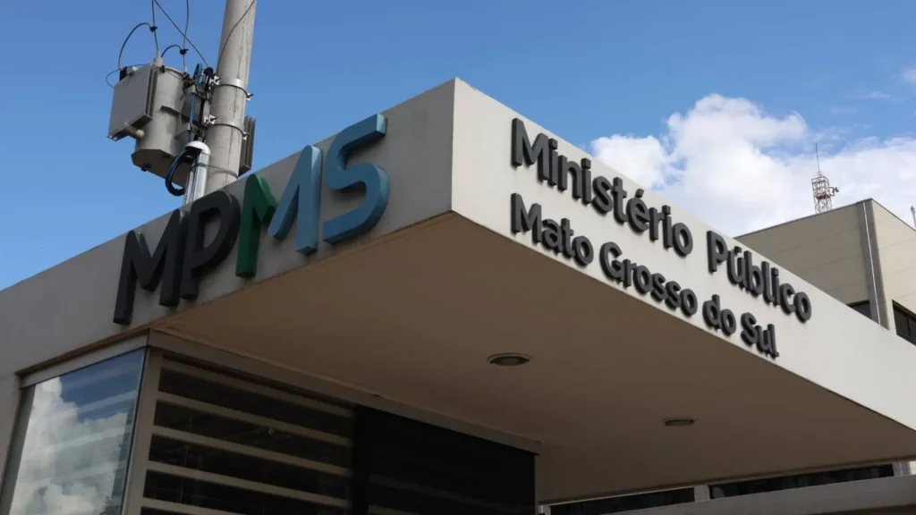 Fachada do edifício-sede das Promotorias de Justiça do MPMS, em Campo Grande. (Henrique Arakaki, Jornal Midiamax)