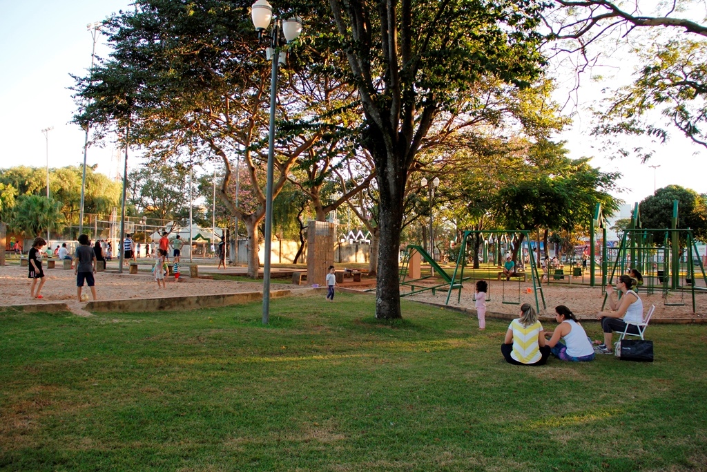 Proposta da prefeitura é compartilhar a gestão de espaços públicos, permitindo a instalação de identificação visual no local, contendo a marca ou o nome do parceiro. Divulgação/Assecom