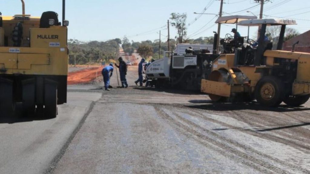 Obras de asfalto em Campo Grande. (Divulgação, PMCG)