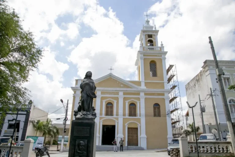 Imagem foi furtada da Paróquia Nossa Senhora da Candelária. (Foto: Arquivo Prefeitura Municipal de Corumbá/PMC)