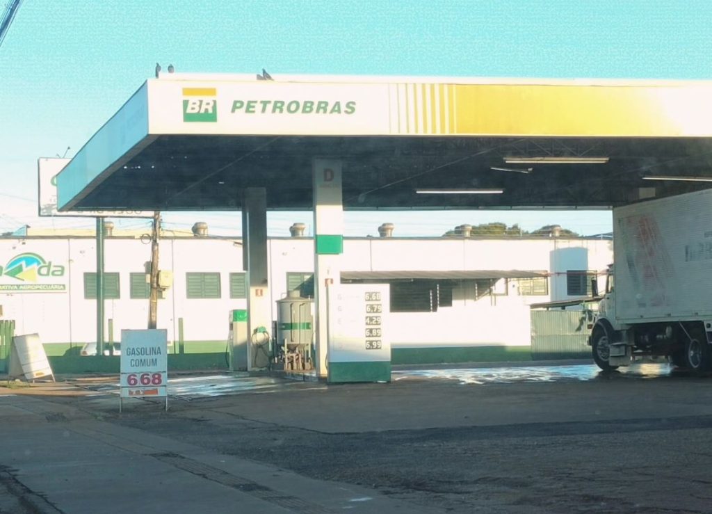 Procon visitou 40 postos de combustíveis em Dourados e nos distritos, na quarta-feira, dia 24. Divulgação/Assecom