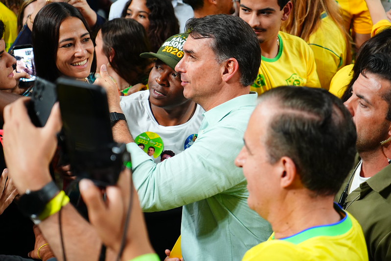 Foto: Vittor Sales / Flávio Bolsonaro (Flickr)